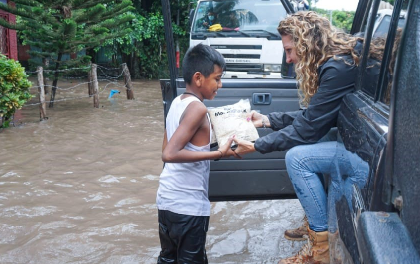 FMSC partner delivering food in flood 